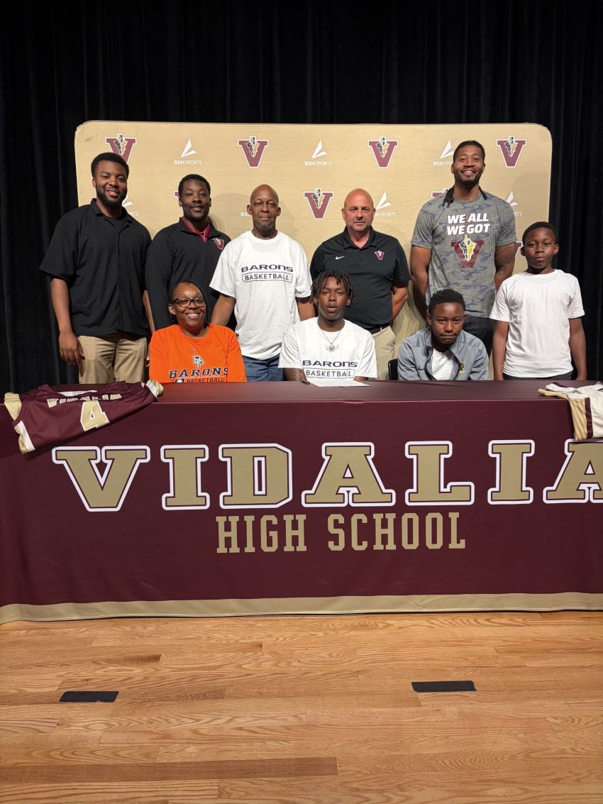 5 14 26 Rashad Brown b98ea461 8637 4875 b4ce d8580fb78d06
